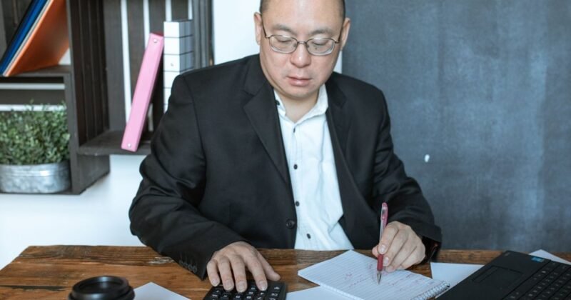 베트남 세금계산서(VAT 인보이스) 완전 가이드 2026 — 호치민 한국 사장님이 실수하면 수백만 VND 날리는 실무